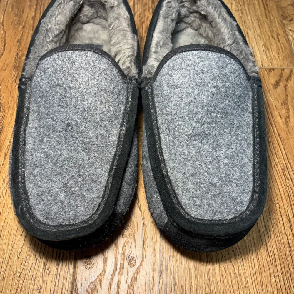 UGG Ascot‎ Wool Slippers Loafers Gray Black Mens Size 7